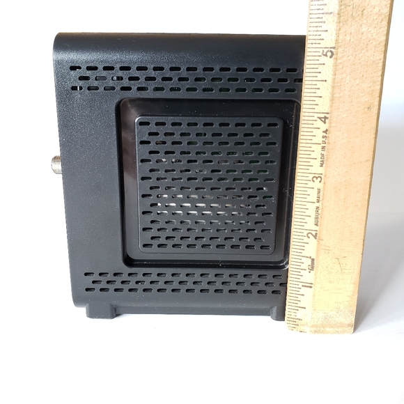 Motorola SB6121 SURFboard DOCSIS 3.0 Cable Modem - Picture 11 of 13